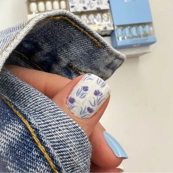 Red Aspen Nail Dashes - Kashmira’s Indigo Tulips - Picture 2 of 4